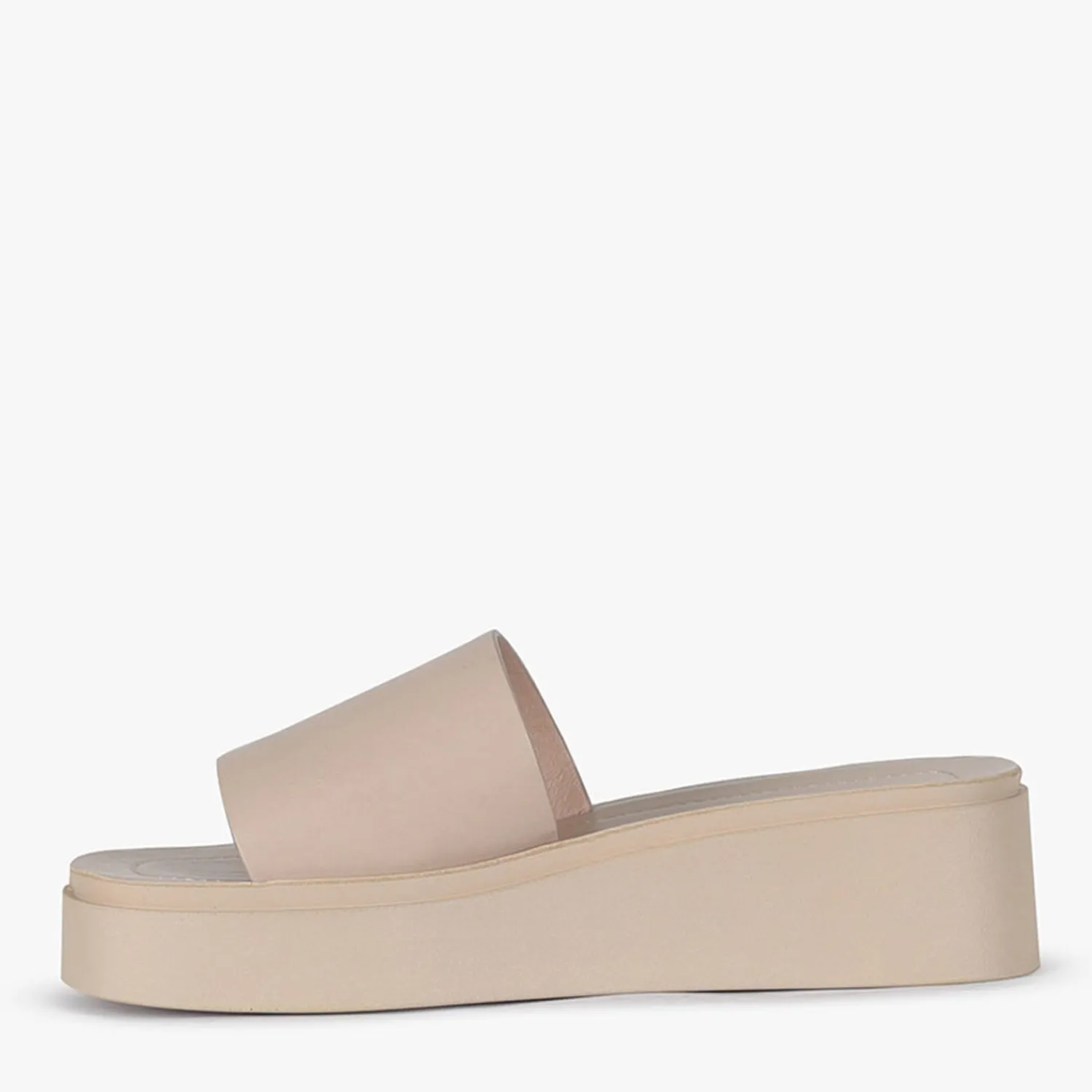 Women London Rebel Cosmo