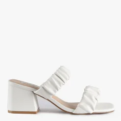 Women Pied A Terre Geri
