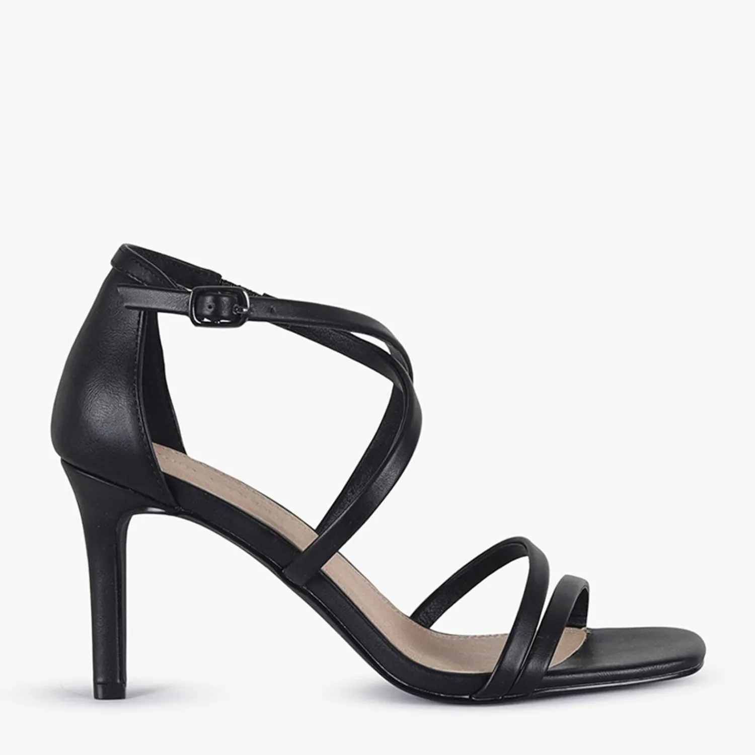 Women Pied A Terre Illias