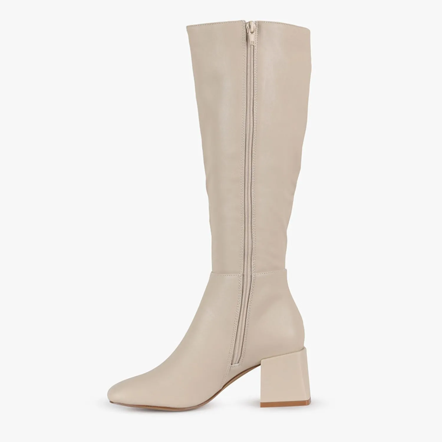 Women Pied A Terre Kamina