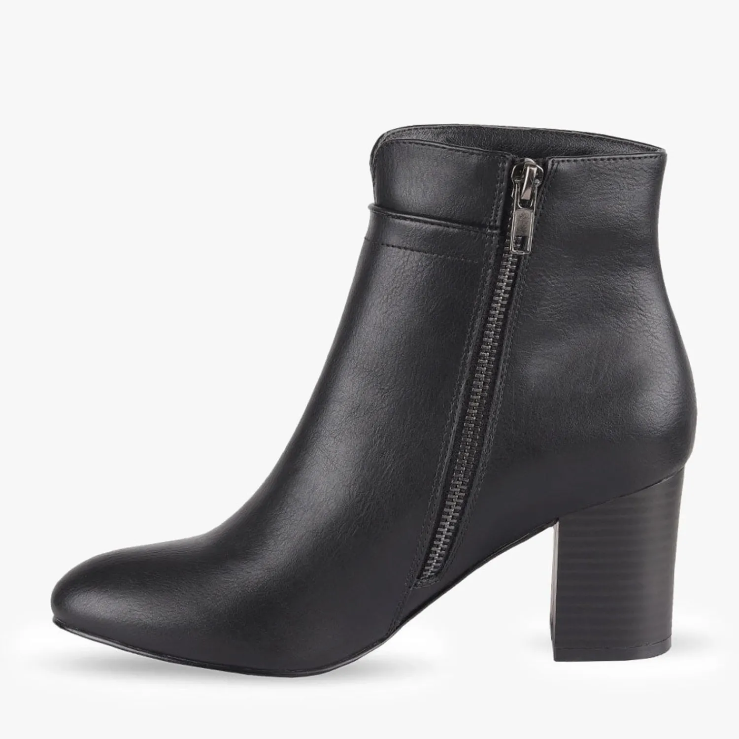 Women Pied A Terre Luisa