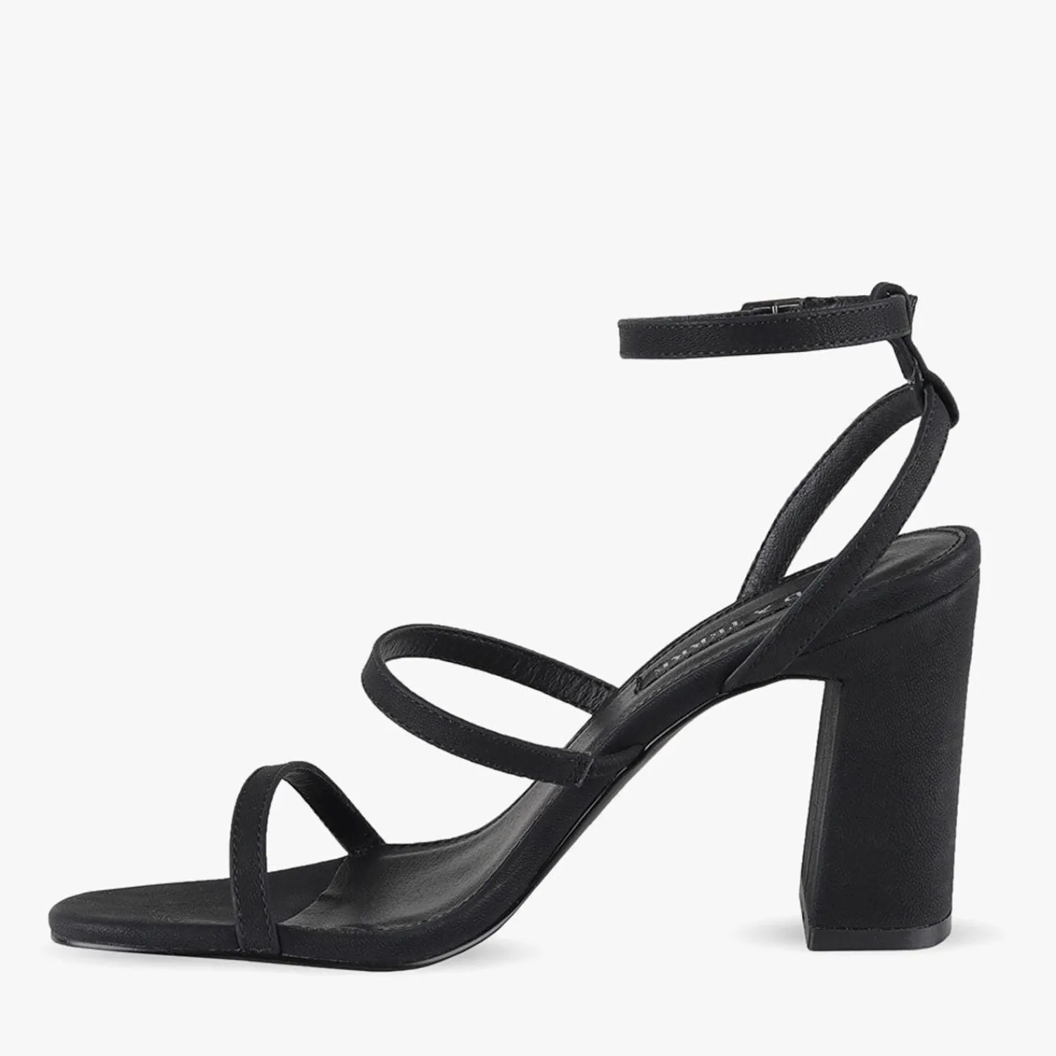 Women Pied A Terre Zaki